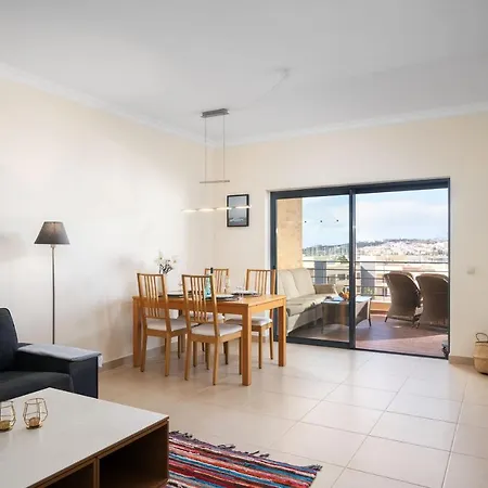 Апартаменты Cozy Modern 111 By Destination Algarve Лагуш